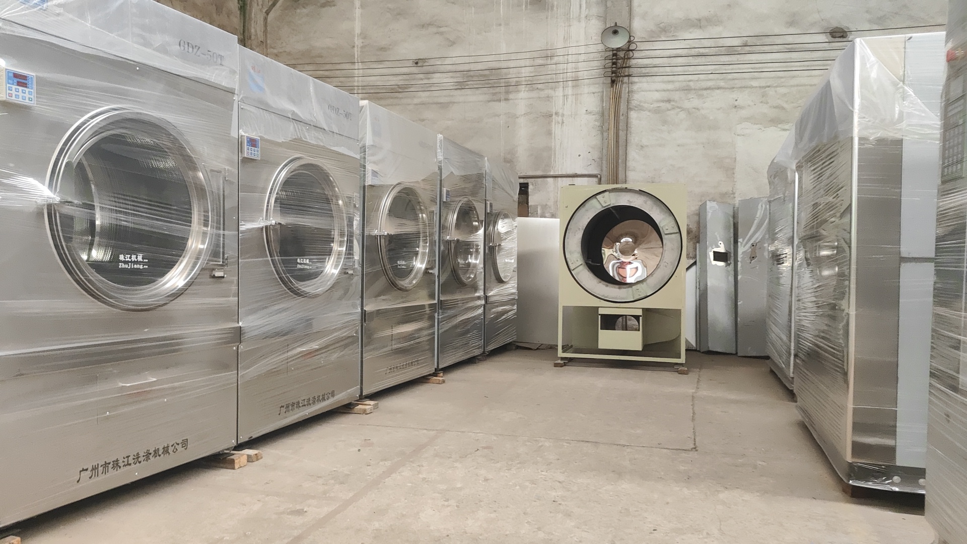 
珠江洗滌工業洗衣機為何獲廣汽本田、藍月亮等知名企業青睞？工業用半自動洗衣機廠家實力揭秘
