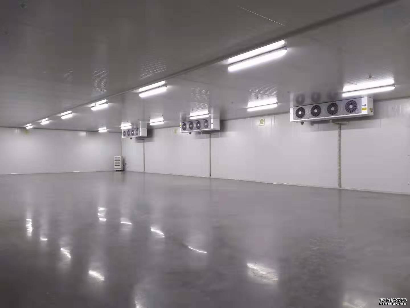 醫(yī)藥冷庫(kù)是什么?有哪些特點(diǎn)和優(yōu)勢(shì)?(圖1) 醫(yī)藥冷庫(kù)是什么?有哪些特點(diǎn)和優(yōu)勢(shì)?(圖1)